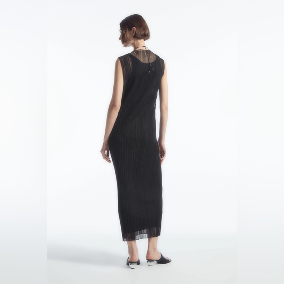 COS Sheer Plissé Midi Dress (Black) Size Large - Picture 9 of 9